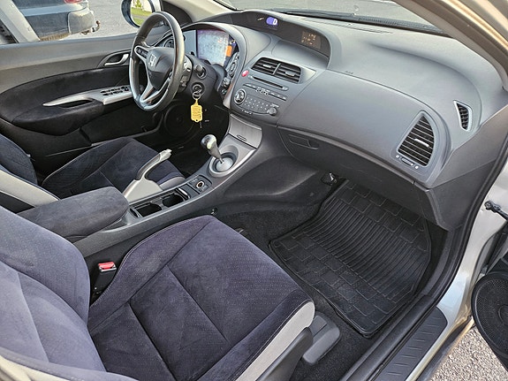 Honda Civic 18 of 23
