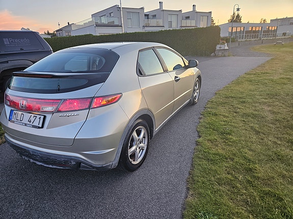 Honda Civic 7 of 23