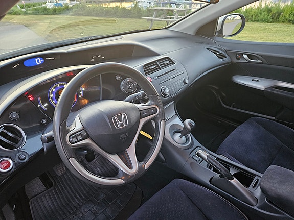 Honda Civic 17 of 23