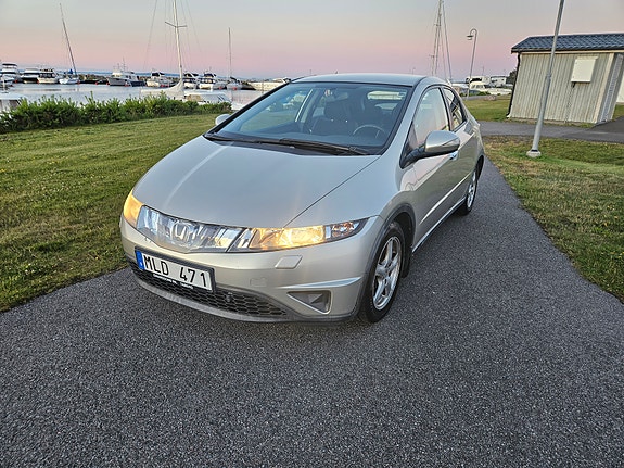 Honda Civic 8 of 23