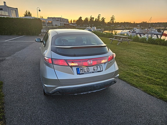 Honda Civic 2 of 23