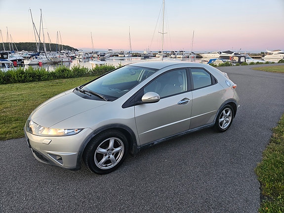Honda Civic 3 of 23
