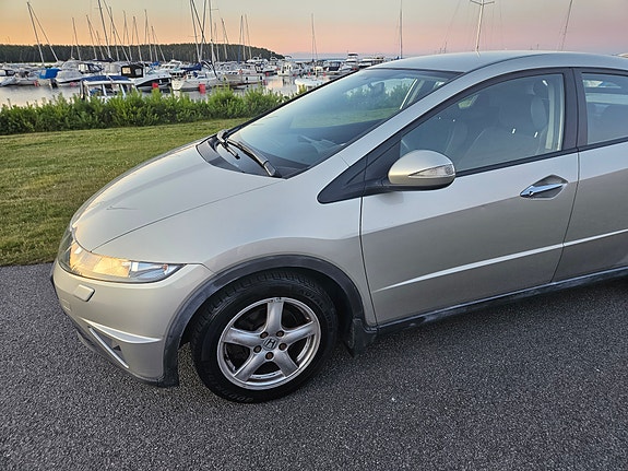 Honda Civic 10 of 23