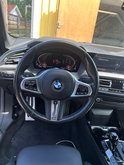 BMW 218i 6 of 6