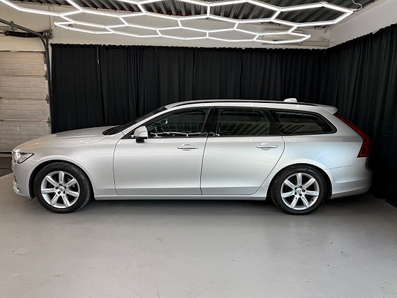 Volvo V90 11 of 13
