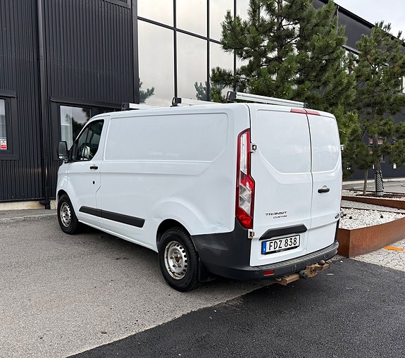 Ford Transit Custom 7 of 18