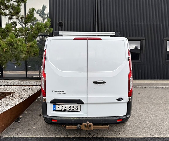 Ford Transit Custom 5 of 5