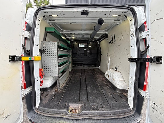 Ford Transit Custom 9 of 18