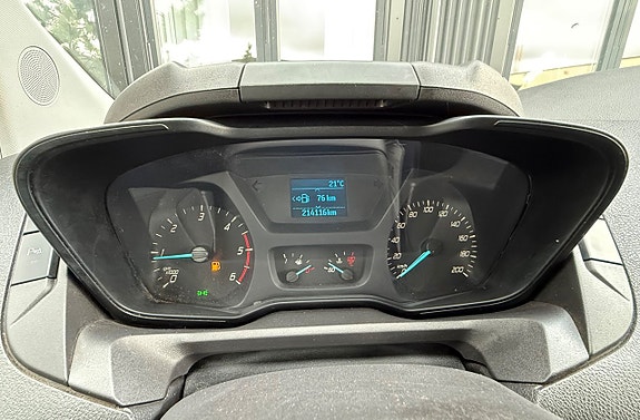 Ford Transit Custom 14 of 18