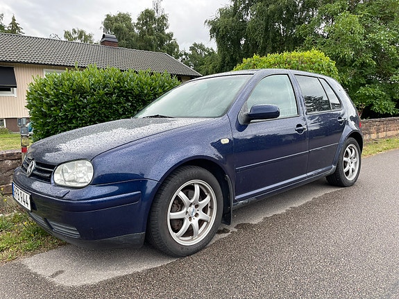Volkswagen Golf IV 2 of 5