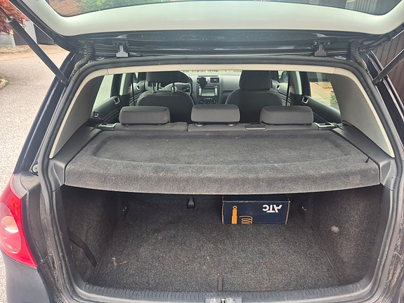 Volkswagen Golf V 3 of 5