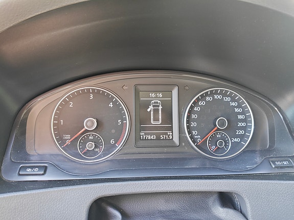 Volkswagen Transporter 3 of 5