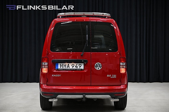 Volkswagen Caddy Alltrack 12 of 25