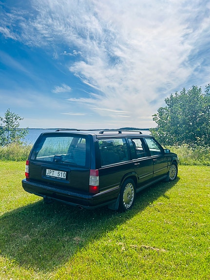 Volvo 960 2 of 5