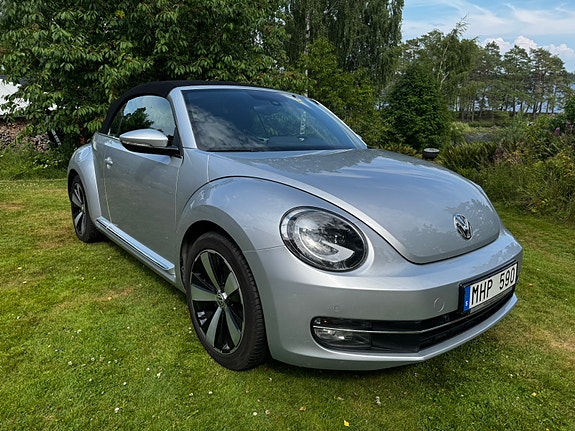 Volkswagen Beetle 3 of 5