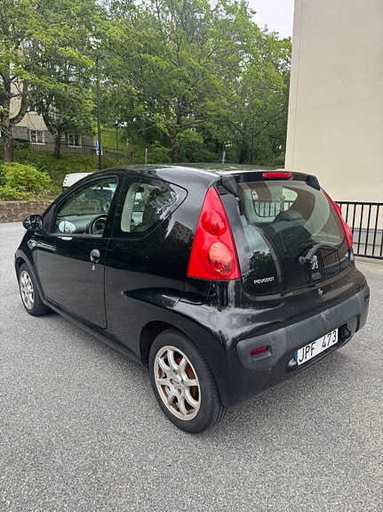 Peugeot 107 4 of 5