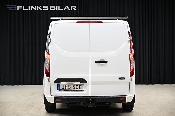 Ford Transit Custom 9 of 30