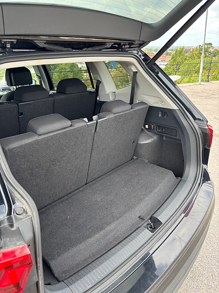 Volkswagen Tiguan Allspace 5 of 11