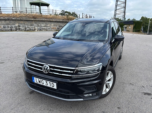 Volkswagen Tiguan Allspace 2 of 11