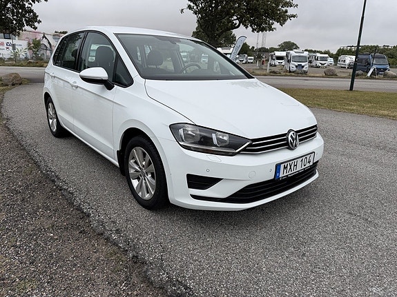 Volkswagen Golf Sportsvan 6 of 17