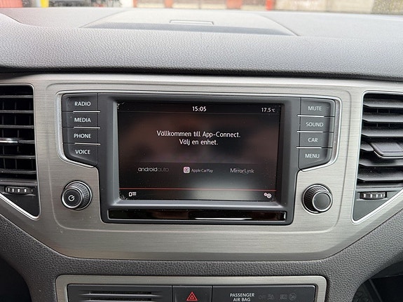 Volkswagen Golf Sportsvan 14 of 17