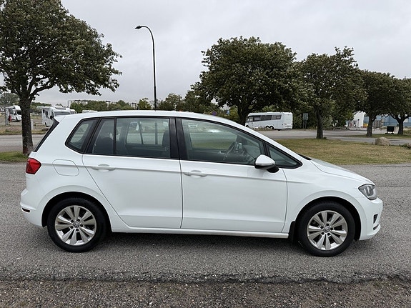Volkswagen Golf Sportsvan 5 of 5