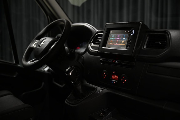 Renault Master 27 of 28