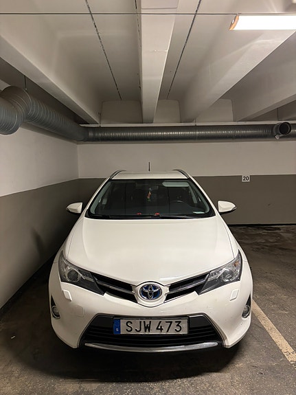Toyota Auris 3 of 5