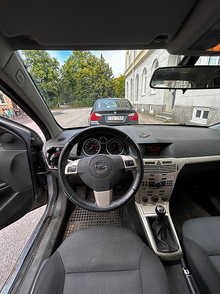 Opel Astra 4 of 4