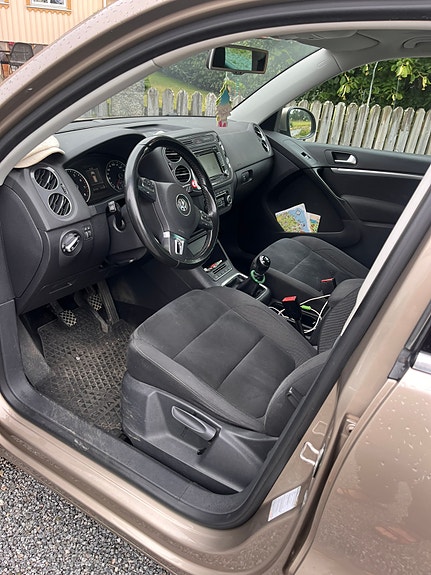 Volkswagen Tiguan 4 of 5