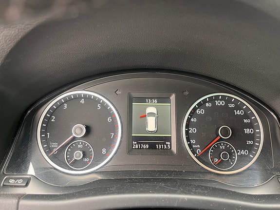 Volkswagen Tiguan 5 of 5
