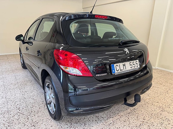Peugeot 207 3 of 5