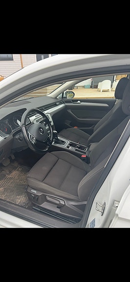 Volkswagen Passat 5 of 5