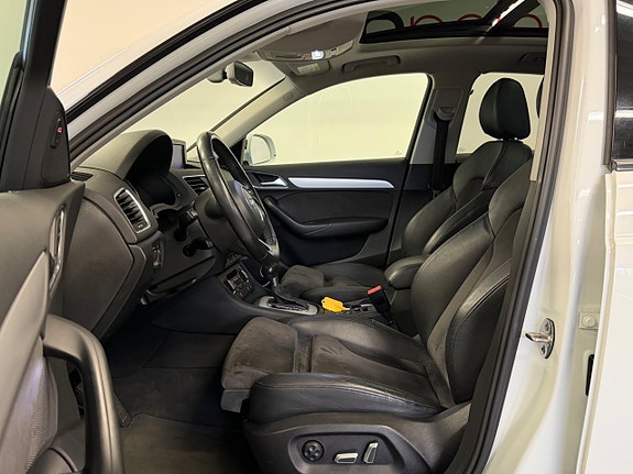 Audi Q3 6 of 21