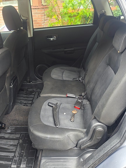 Nissan Qashqai+2 7 of 9