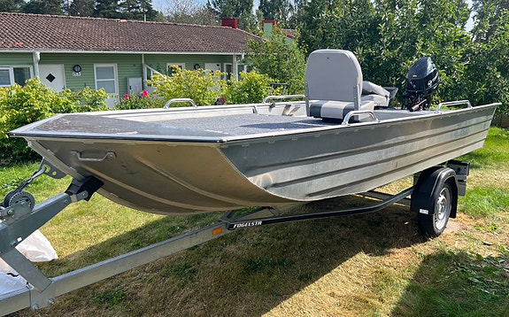 Oskwig Esox, Tohatsu 20hk EFS, Fogelsta 600 trailer 2 of 5