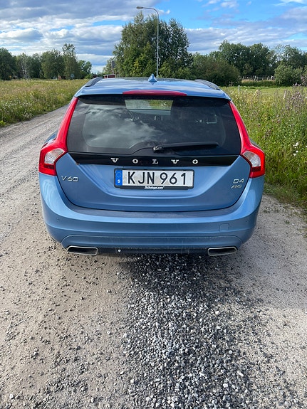 Volvo V60 5 of 16