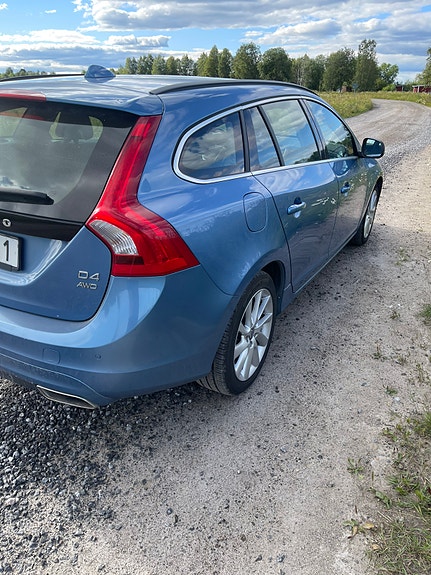 Volvo V60 6 of 16