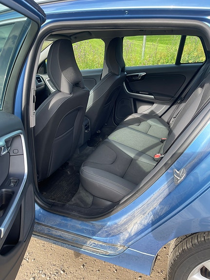 Volvo V60 9 of 16