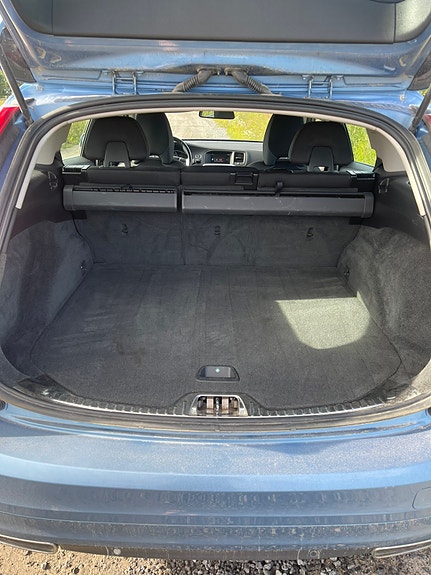 Volvo V60 10 of 16