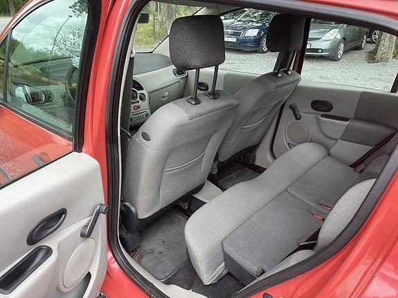 Renault Modus 13 of 23