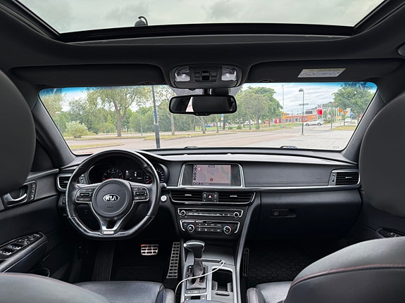 Kia Optima 4 of 9