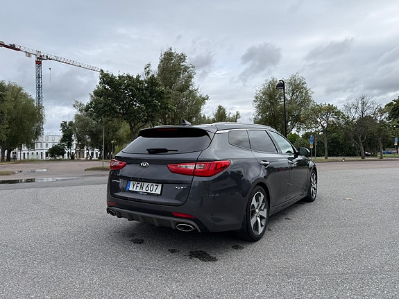 Kia Optima 6 of 9