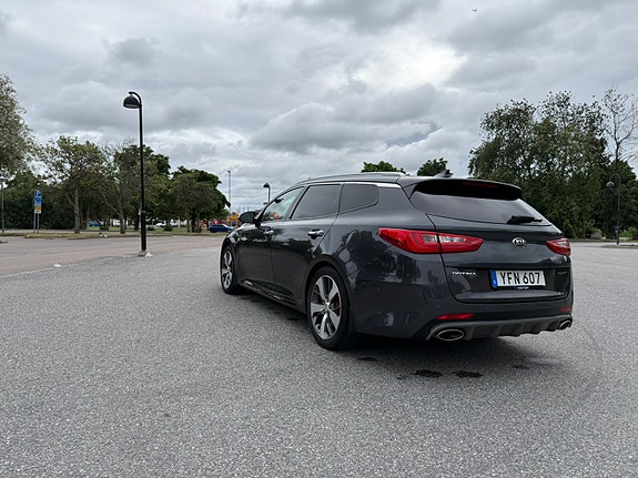Kia Optima 5 of 9