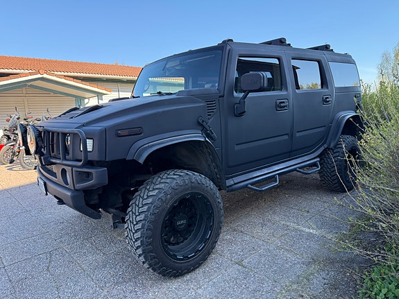 Hummer H2 2 of 5