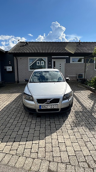 Volvo C30 3 of 5