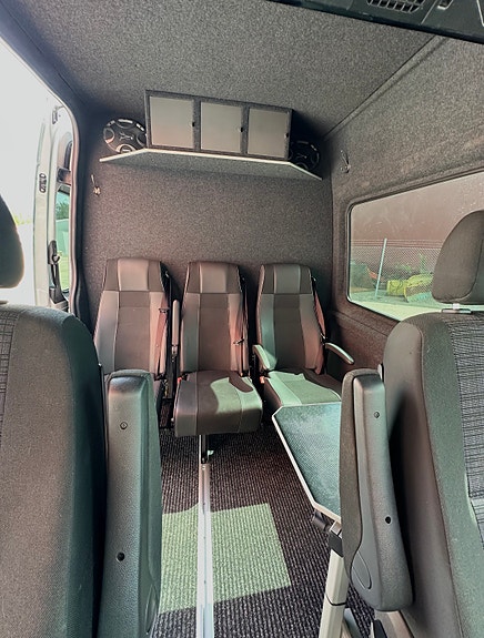 Mercedes-Benz Sprinter 319 4 of 6