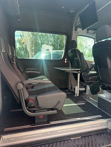 Mercedes-Benz Sprinter 319 3 of 6