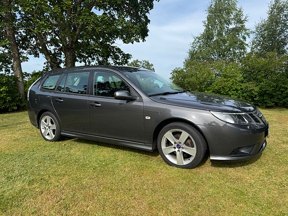Saab 9-3 4 of 5