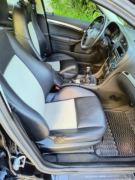 Saab 9-3 8 of 9